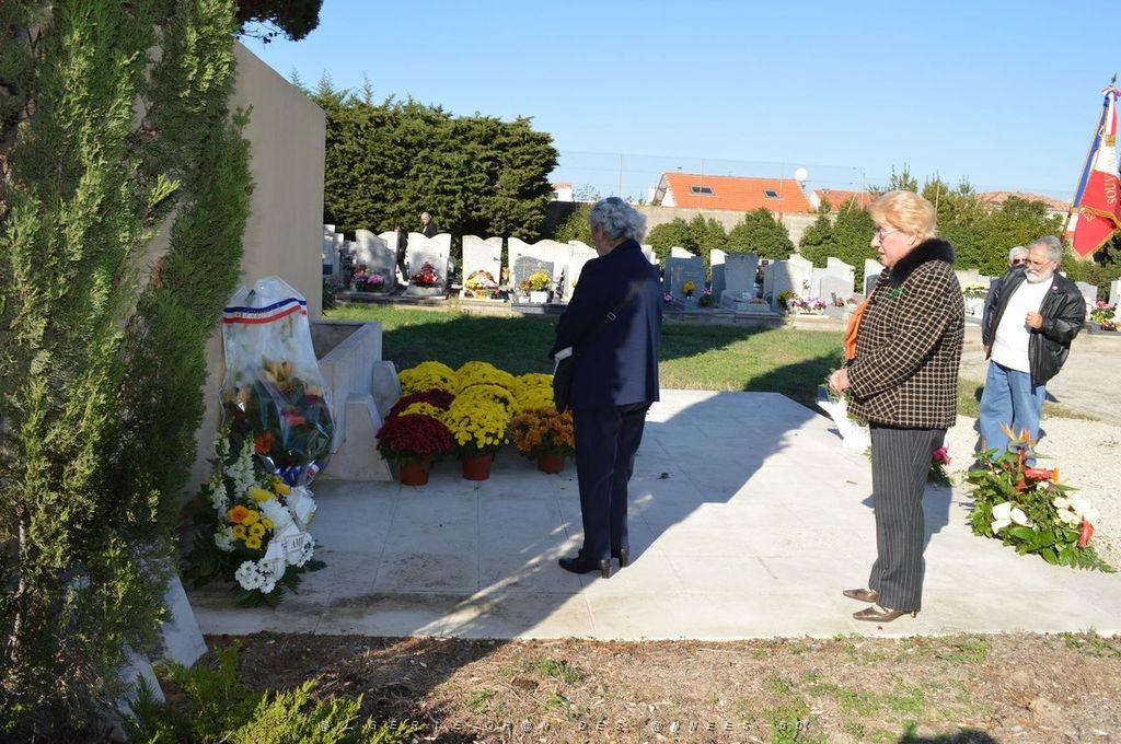 CEREMONIE DU 1 NOVEMBRE 2015 CIMETIERE DE MAZARGUES (28).JPG